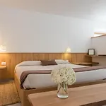 L'abbraccio Della Quercia - Couette-café Buje