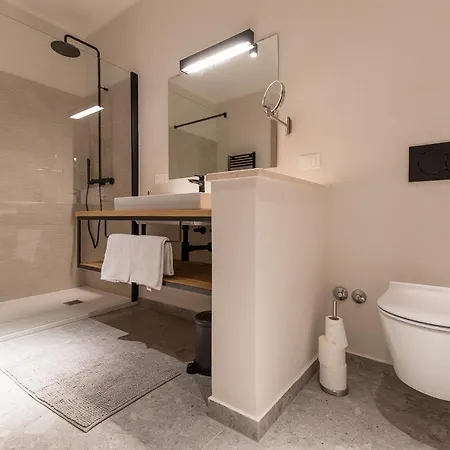 L'abbraccio Della Quercia - 4*