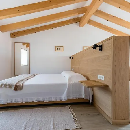 L'abbraccio Della Quercia - 4*